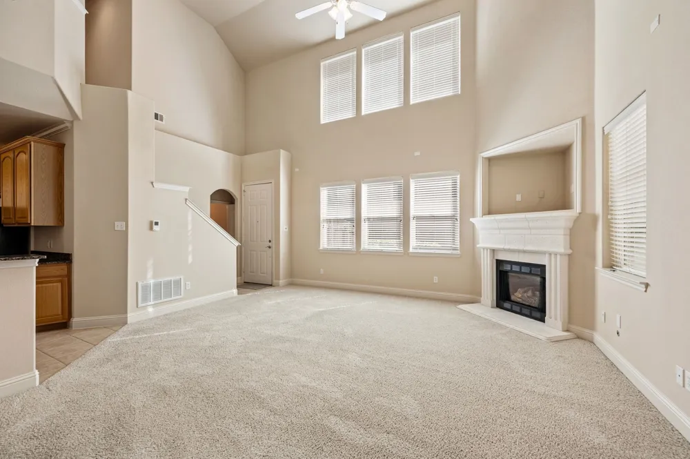614 Rosemead Drive Euless, TX 76039