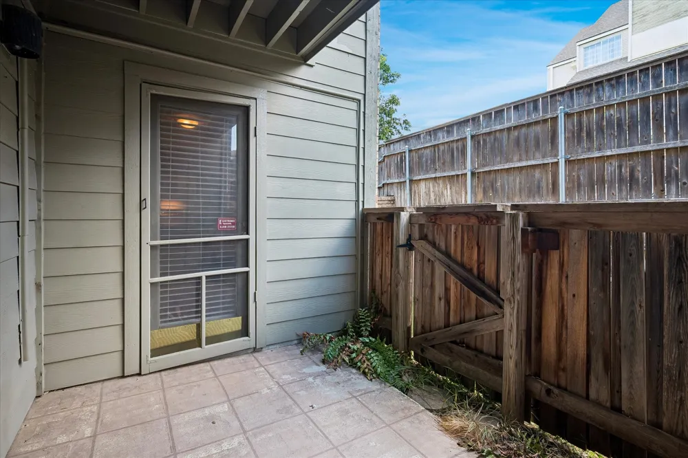 5335 Bent Tree Forest Drive #121 Dallas, TX 75248