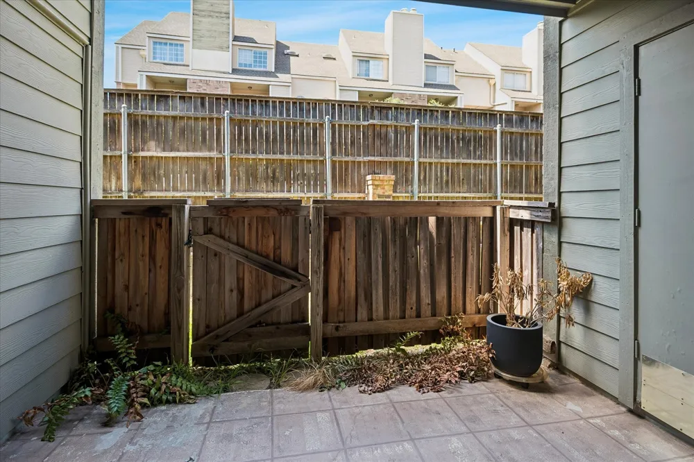 5335 Bent Tree Forest Drive #121 Dallas, TX 75248