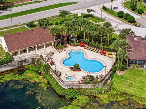 3176 TAMARIND CIRCLE #19