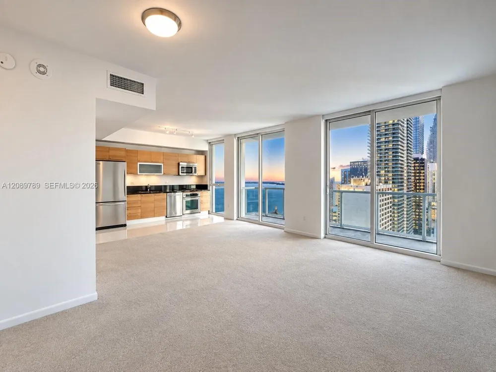 244 Biscayne Bd #3405 Miami, FL 33132