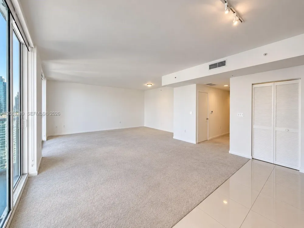244 Biscayne Bd #3405 Miami, FL 33132