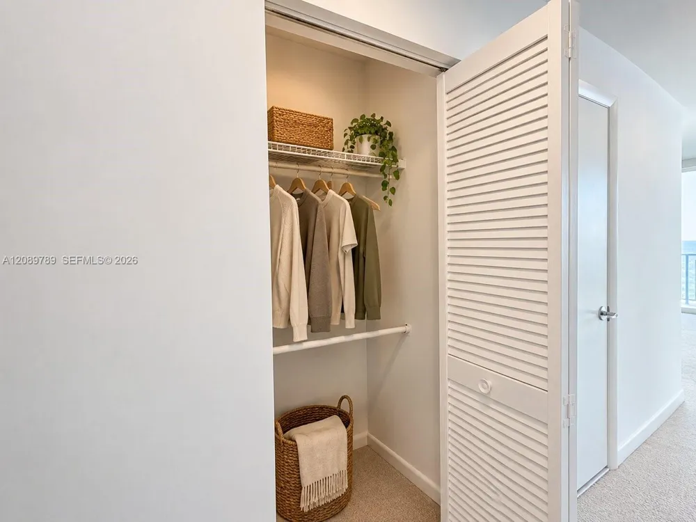 244 Biscayne Bd #3405 Miami, FL 33132