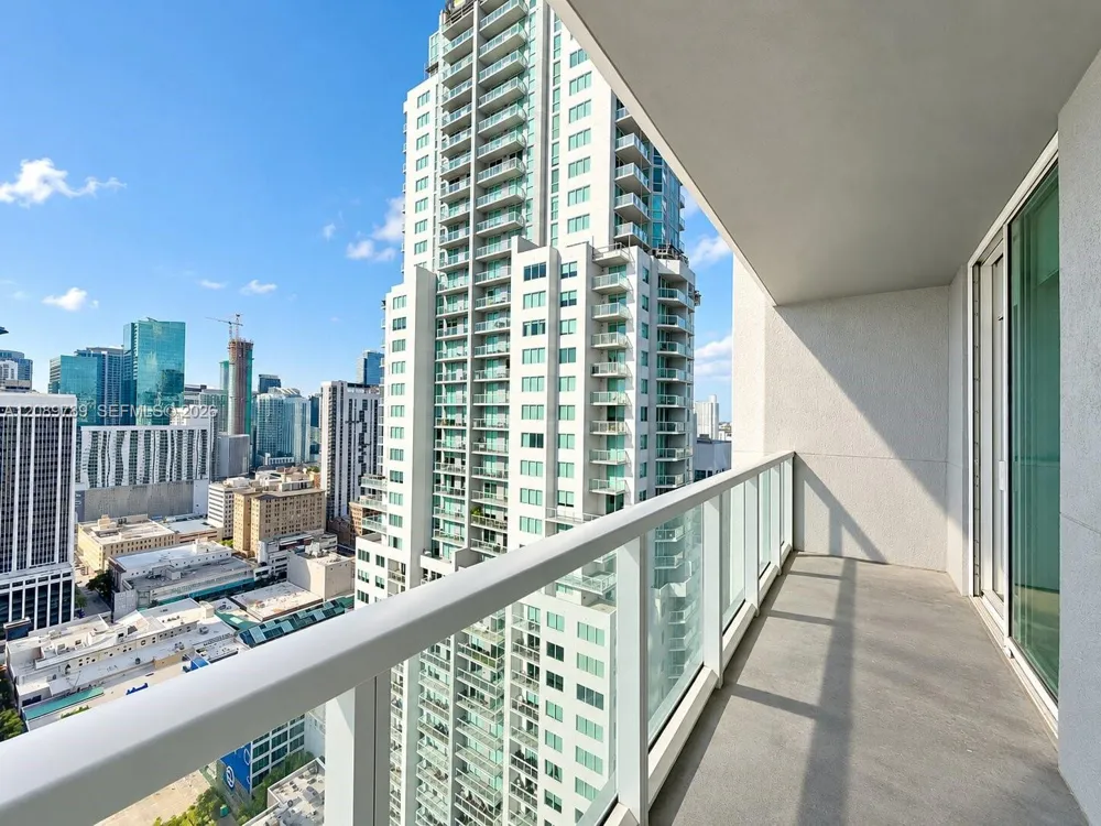 244 Biscayne Bd #3405 Miami, FL 33132