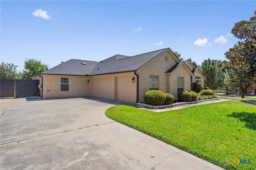 2111 Civet Trail Harker Heights, TX 76548