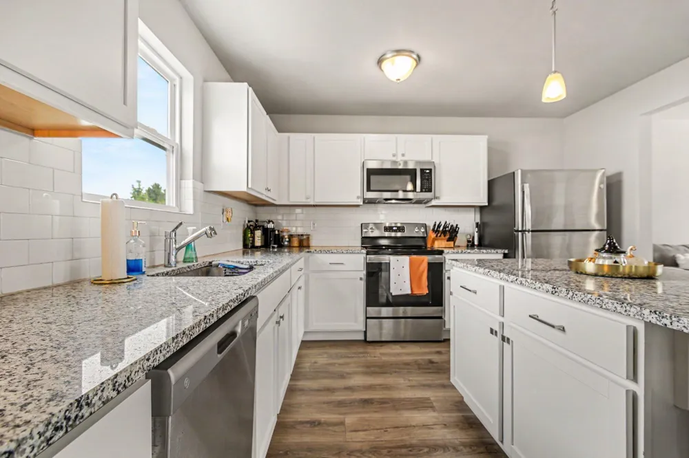 637 Reagan Lane Milan, MI 48160