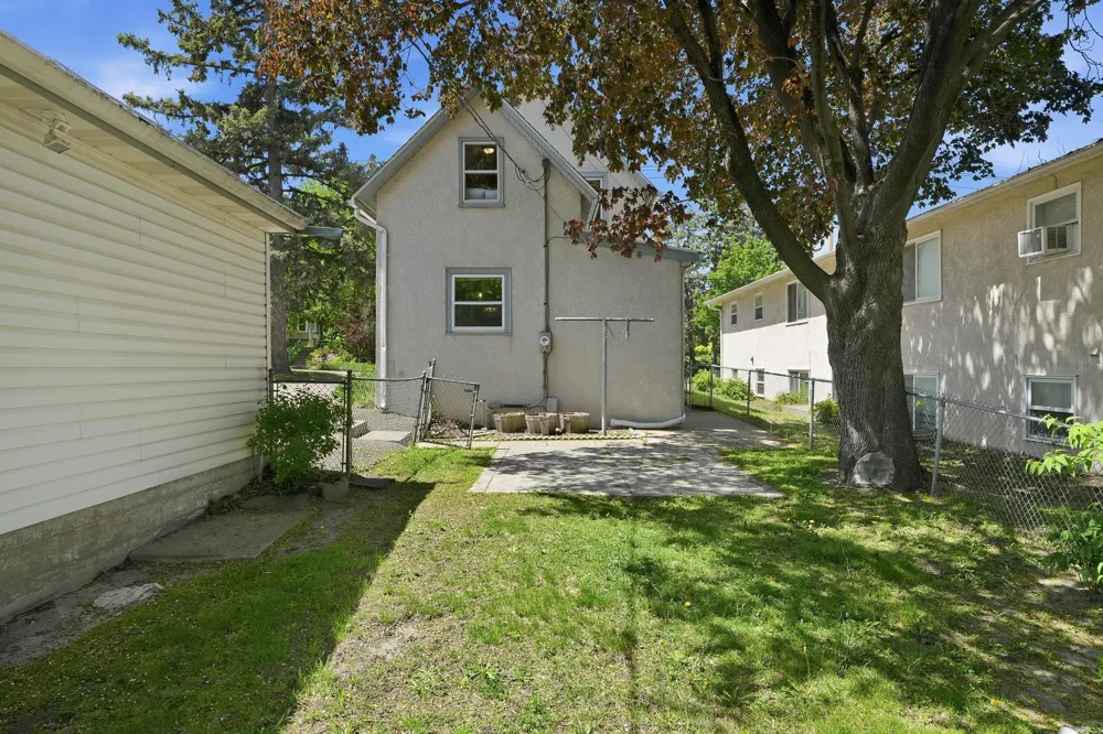 1070 Dale Street Saint Paul, MN 55117
