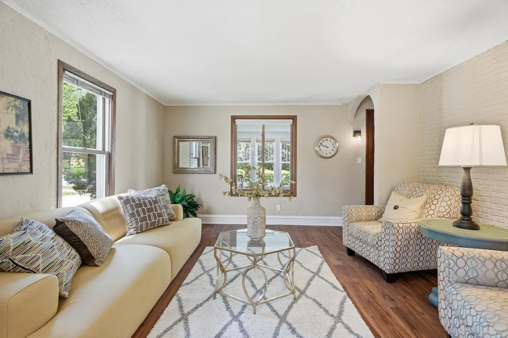1070 Dale Street Saint Paul, MN 55117
