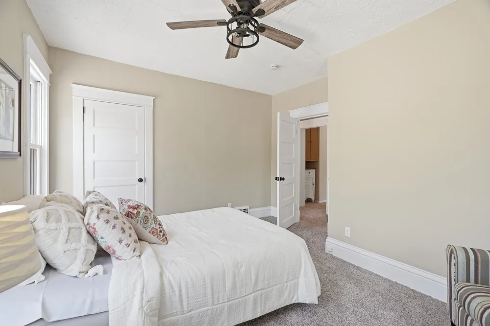 1070 Dale Street Saint Paul, MN 55117