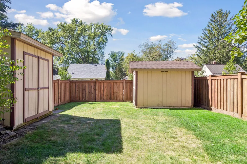 705 Wheelock Parkway W Saint Paul, MN 55117