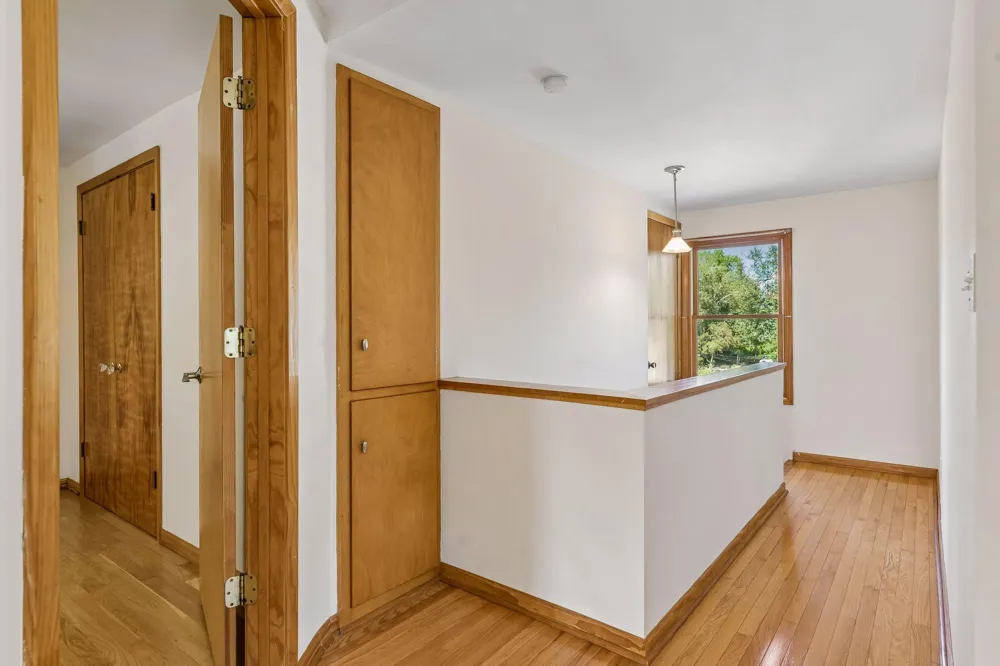 705 Wheelock Parkway W Saint Paul, MN 55117
