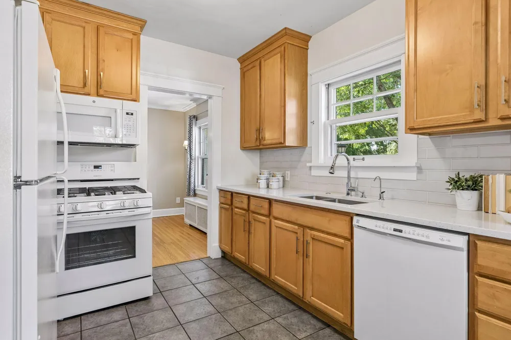 705 Wheelock Parkway W Saint Paul, MN 55117
