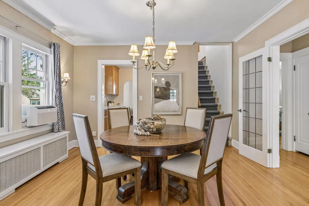 705 Wheelock Parkway W Saint Paul, MN 55117