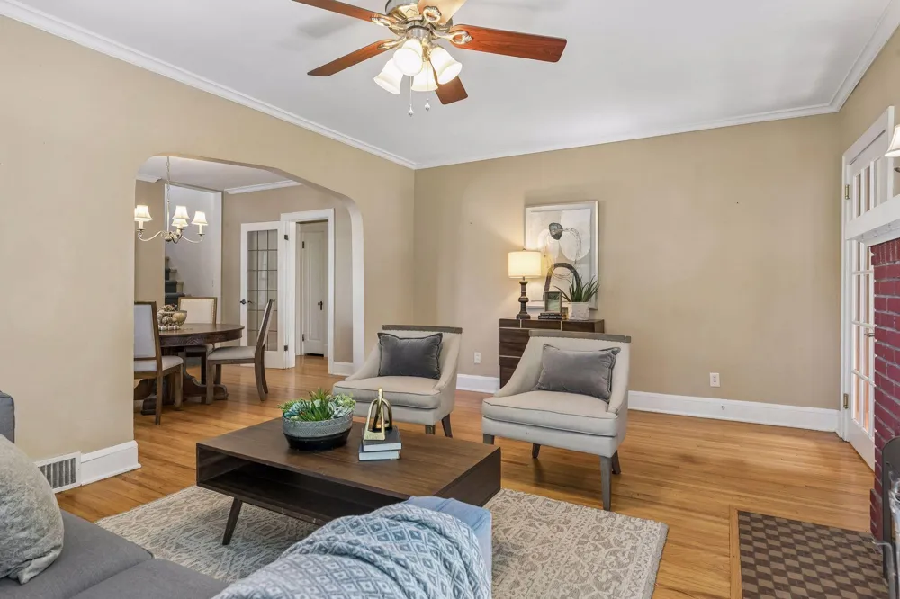 705 Wheelock Parkway W Saint Paul, MN 55117