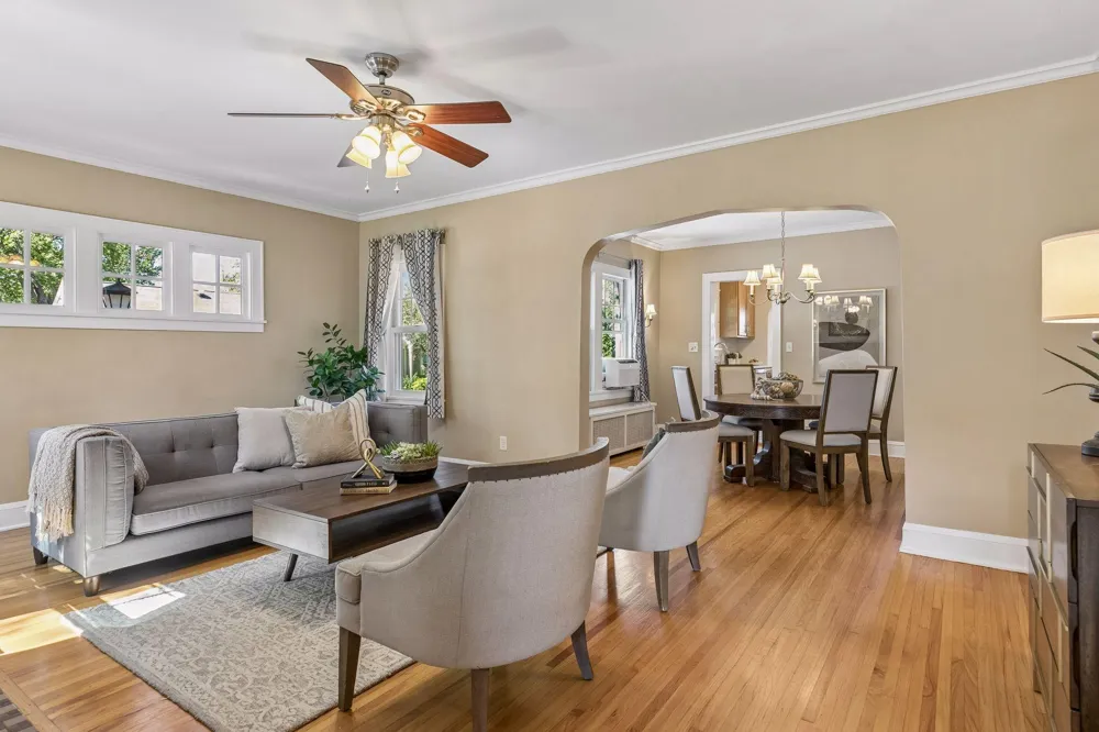 705 Wheelock Parkway W Saint Paul, MN 55117