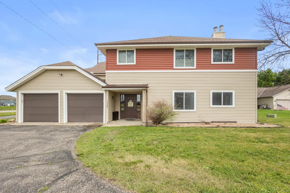 4457 Westdel Road Farmington, MN 55024
