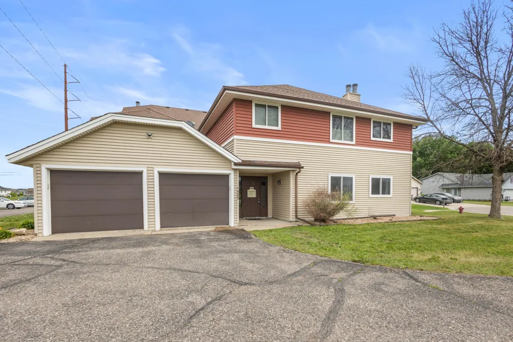 4457 Westdel Road Farmington, MN 55024