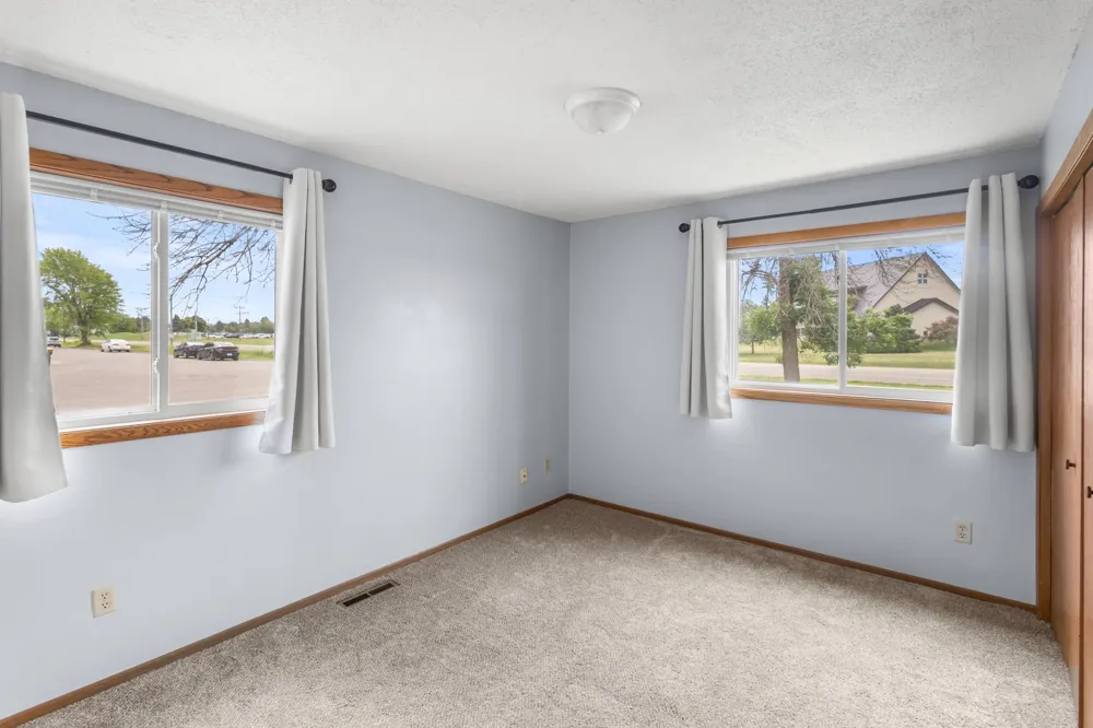 4457 Westdel Road Farmington, MN 55024