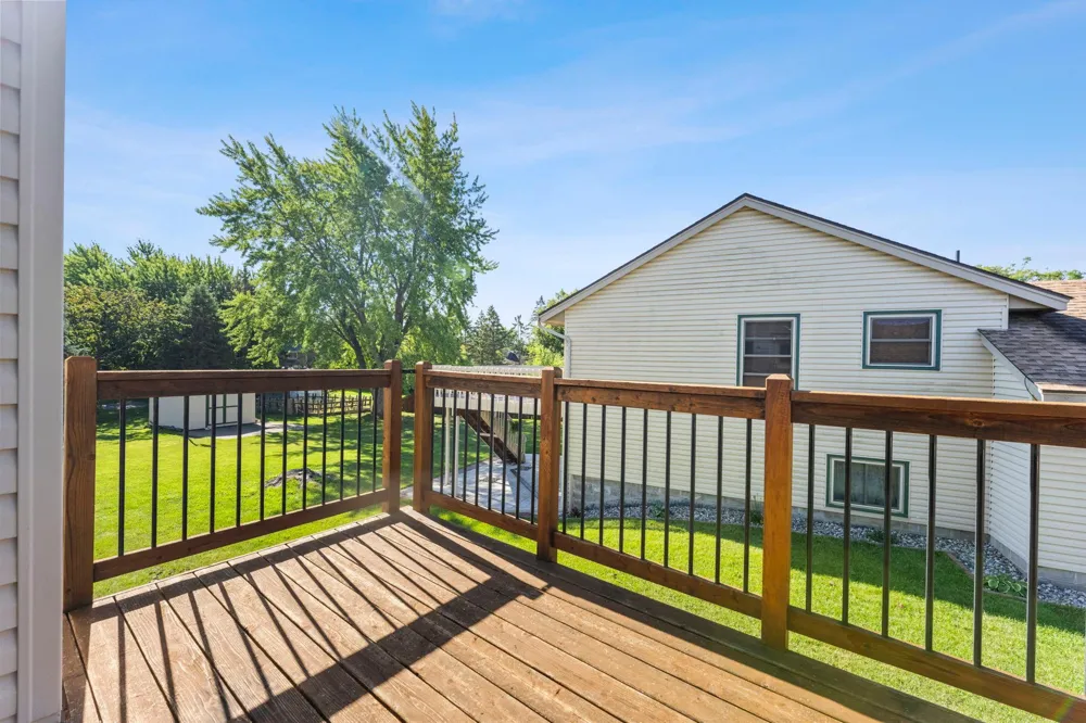 1013 Rushmore Drive Burnsville, MN 55306