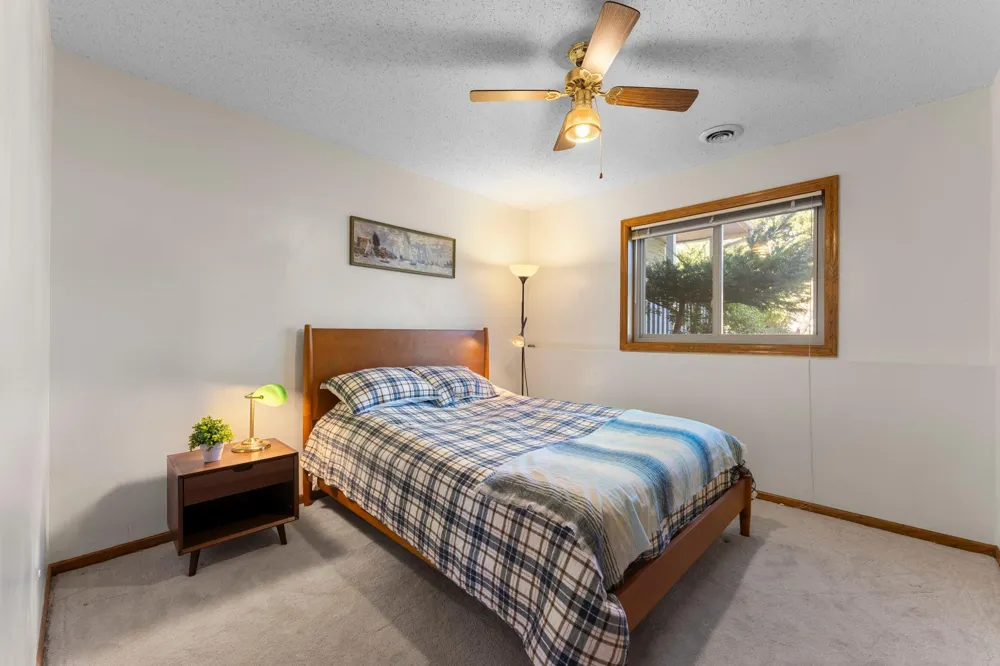 1013 Rushmore Drive Burnsville, MN 55306