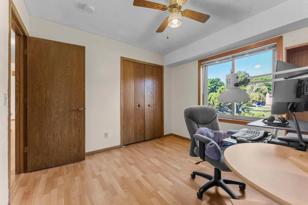 1013 Rushmore Drive Burnsville, MN 55306