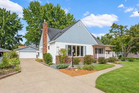 404 15th Street W