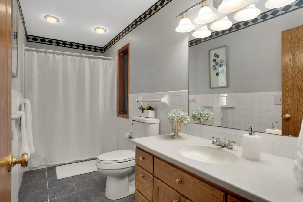 404 15th Street W Hastings, MN 55033