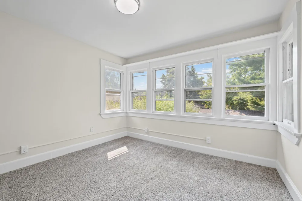 892 Marshall Avenue Saint Paul, MN 55104