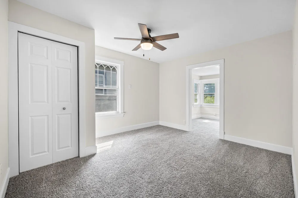 892 Marshall Avenue Saint Paul, MN 55104