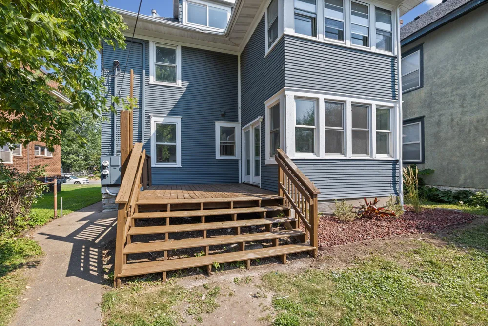 892 Marshall Avenue Saint Paul, MN 55104