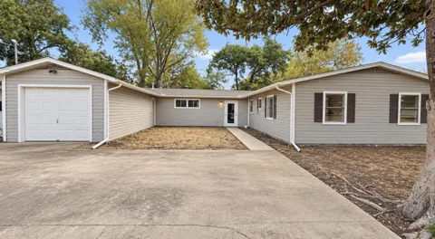 1549 Murray Drive
