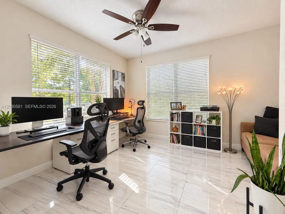 2913 S Greenleaf Cir Boynton Beach, FL 33426