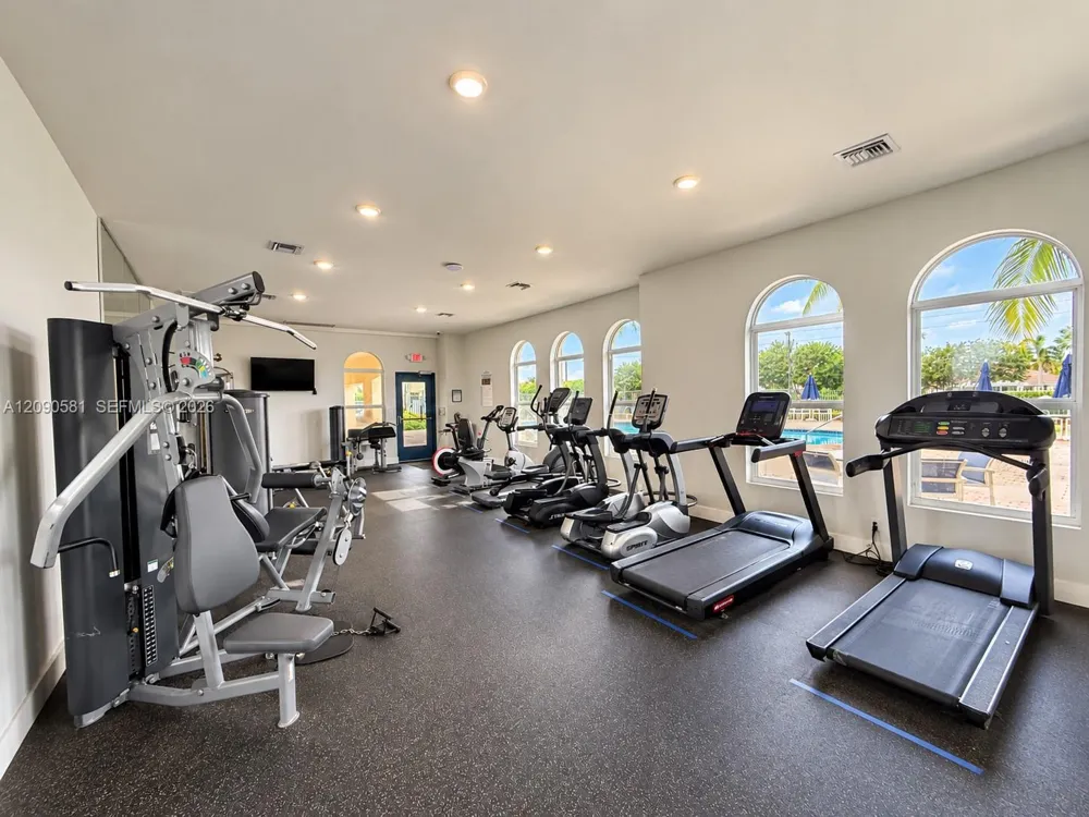 2913 S Greenleaf Cir Boynton Beach, FL 33426