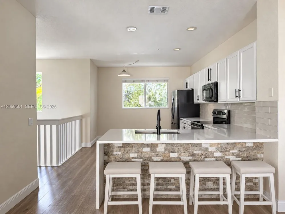 2913 S Greenleaf Cir Boynton Beach, FL 33426