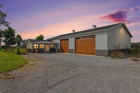724 W Colon Road