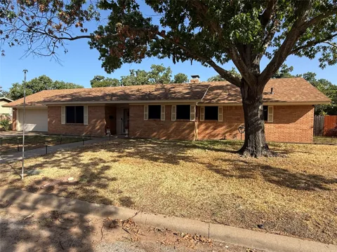 604 Kingwood Drive