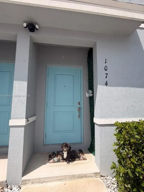 1074 NW 6th Ter