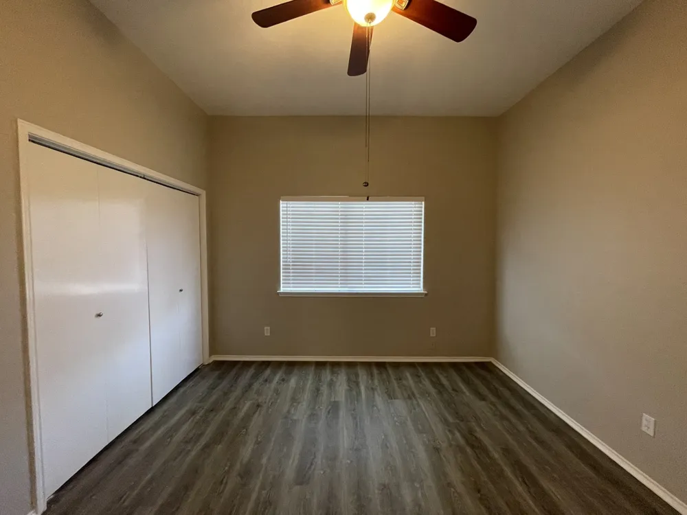 5737 STERLING GREEN TRAIL Arlington, TX 76017