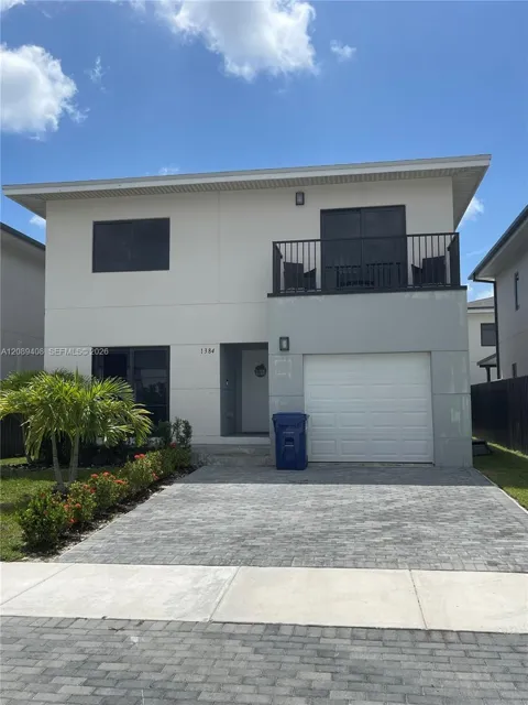 1384 NW 2nd Ter