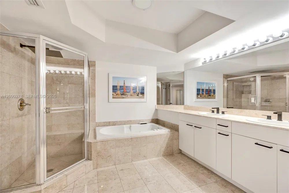 21055 Yacht Club Dr #901 Aventura, FL 33180