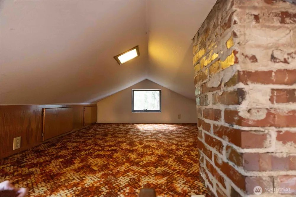 1083 Chuckanut Drive Bellingham, WA 98229