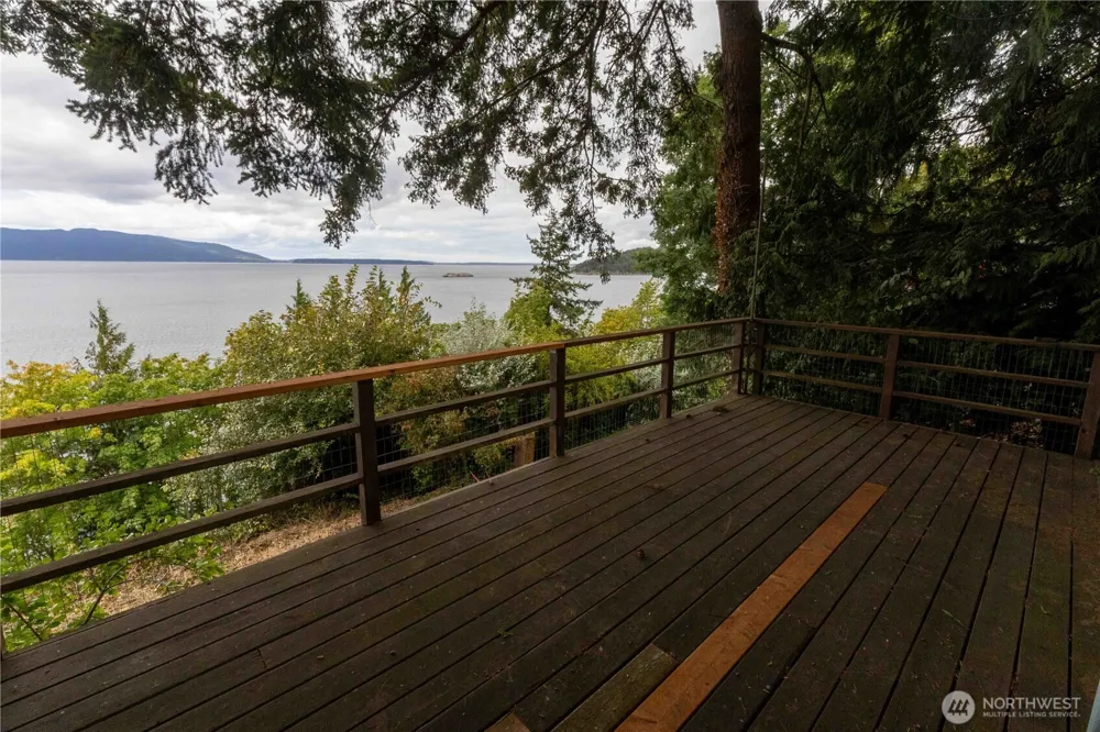 1083 Chuckanut Drive Bellingham, WA 98229