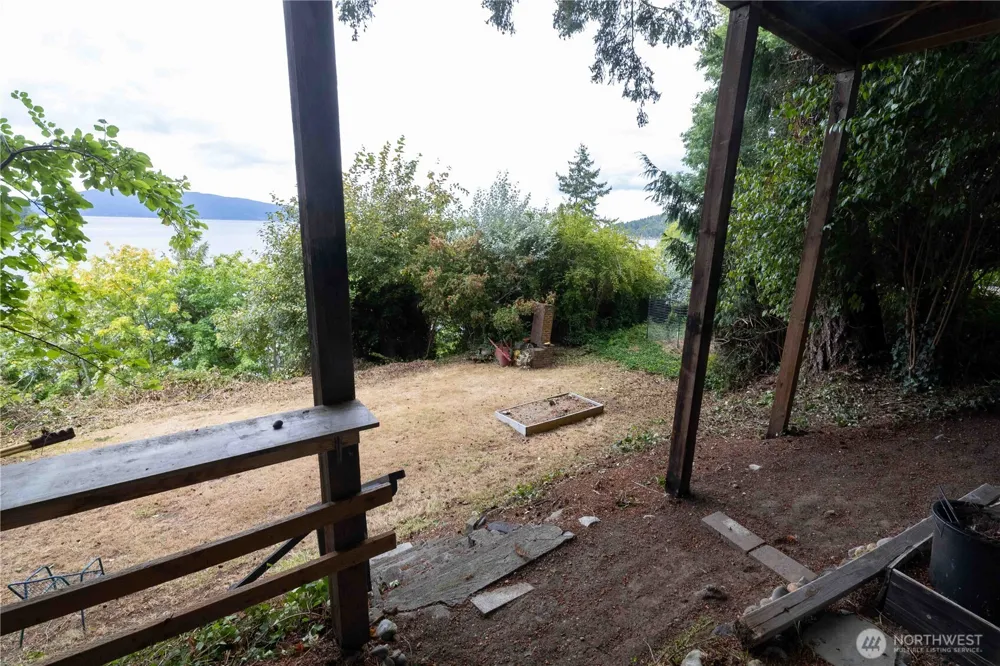 1083 Chuckanut Drive Bellingham, WA 98229