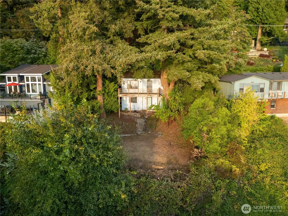 1083 Chuckanut Drive Bellingham, WA 98229