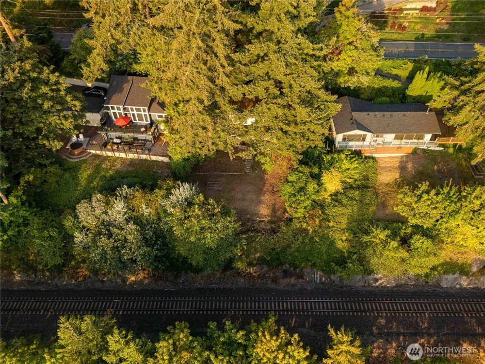 1083 Chuckanut Drive Bellingham, WA 98229