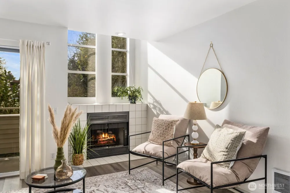 10237 SE 3rd Street #5 Bellevue, WA 98004
