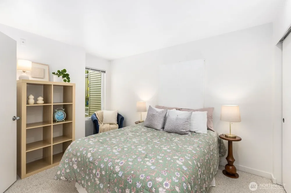 10237 SE 3rd Street #5 Bellevue, WA 98004