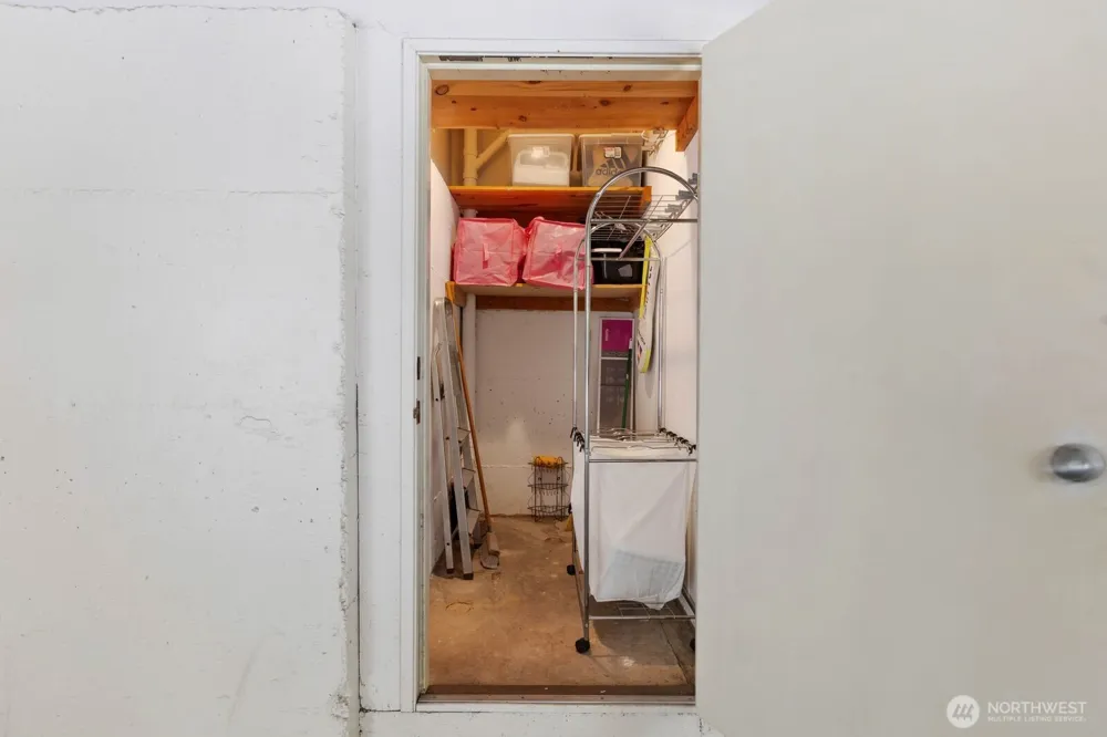10237 SE 3rd Street #5 Bellevue, WA 98004