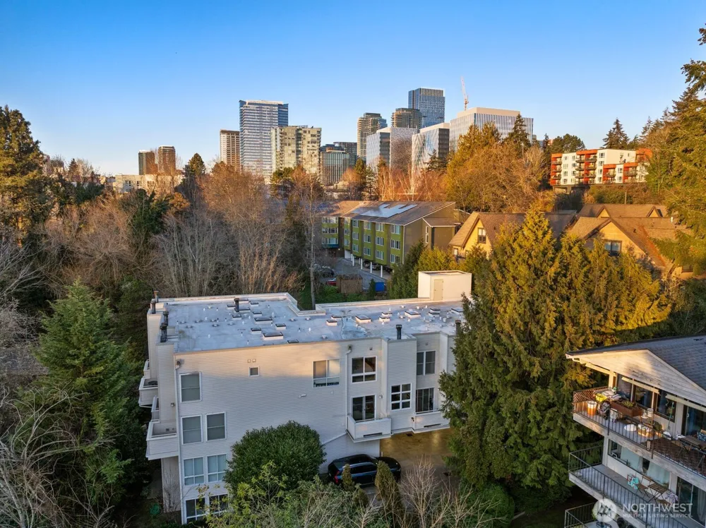 10237 SE 3rd Street #5 Bellevue, WA 98004