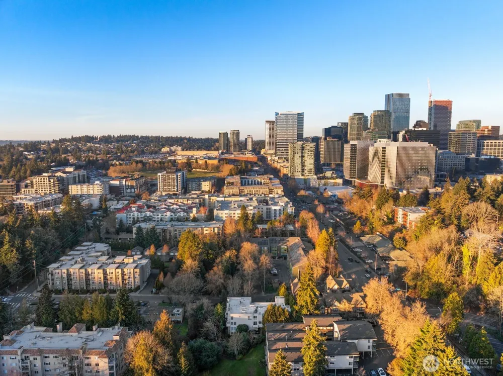 10237 SE 3rd Street #5 Bellevue, WA 98004